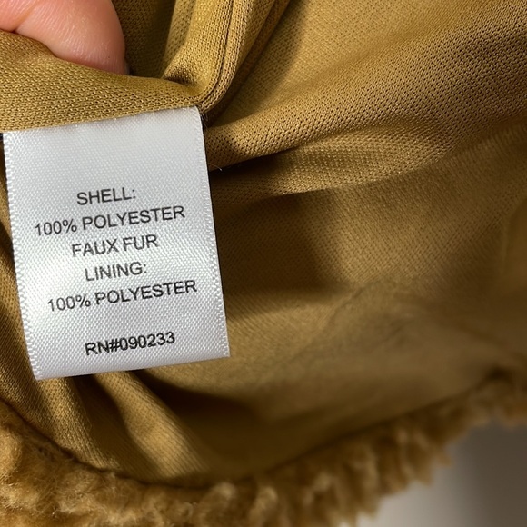 Pacsun camel fuzzy faux fur teddy comfy fall zip up‎ oversized jacket size XS/S - Picture 9 of 16